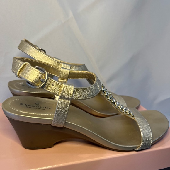 Gold wedge sandals - Picture 3 of 5